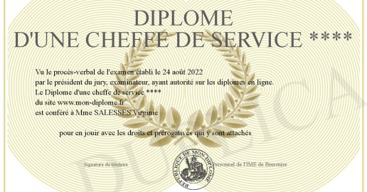Diplome-d-une-cheffe-de-service-****